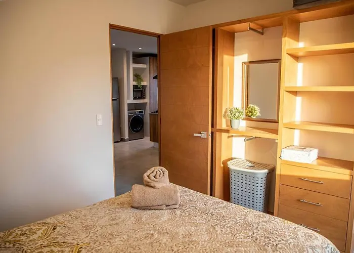 Downtown W/ Pool Apartamento
