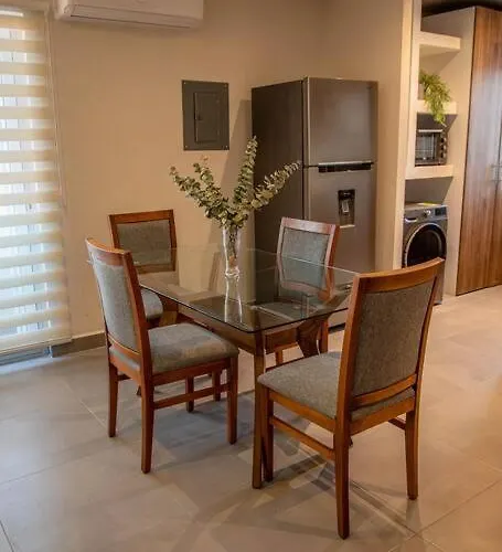 Apartamento Downtown W/ Pool *